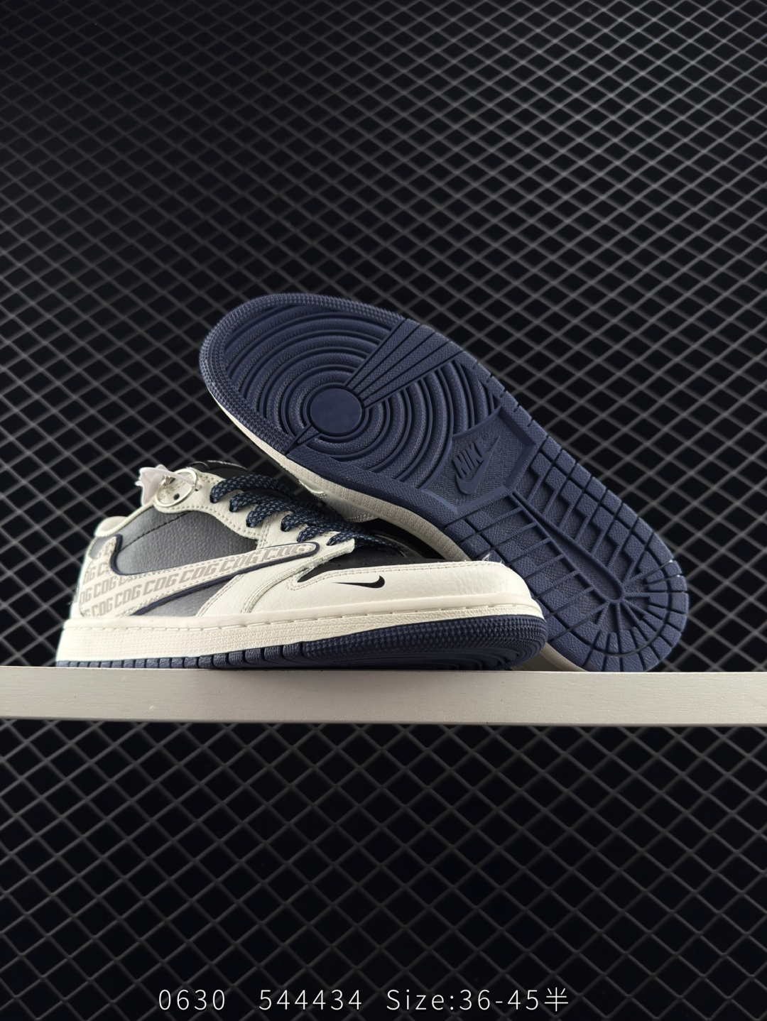 Travis Scott x Air Jordan 1 ” Reverse Mocha “